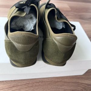 Authentic balenciaga mens sneakers size 13